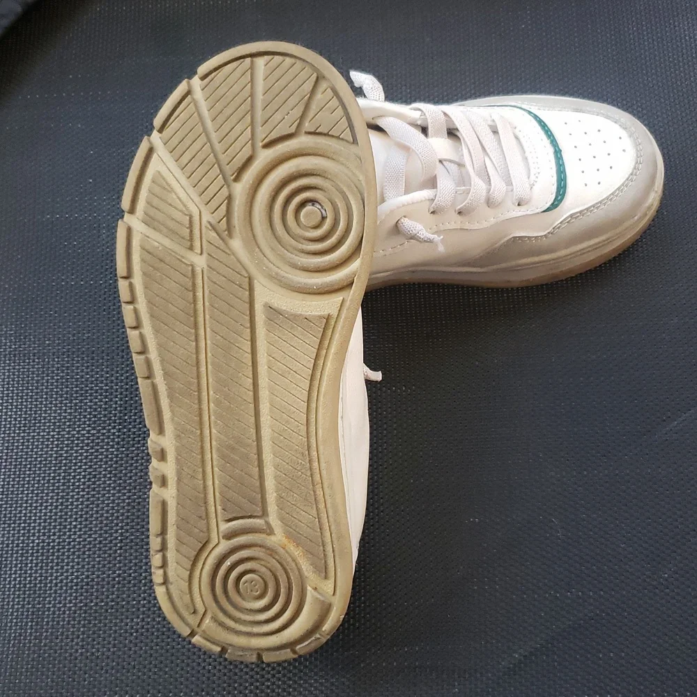 OshKosh B'gosh Easy-On Casual White and Green Sneakers